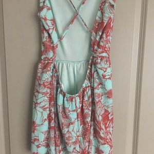 Gorgeous boutique romper with cutout back 💓